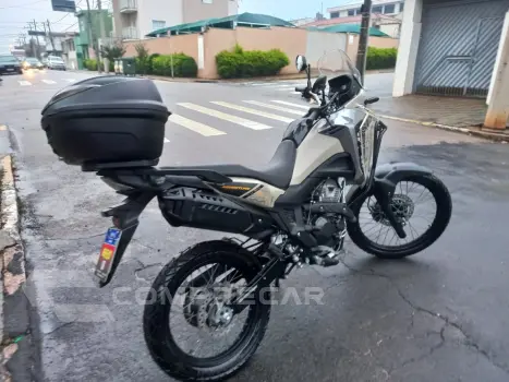 XRE 300  ADV SANHARA