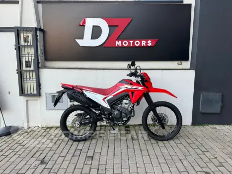 XR TORNADO 300L