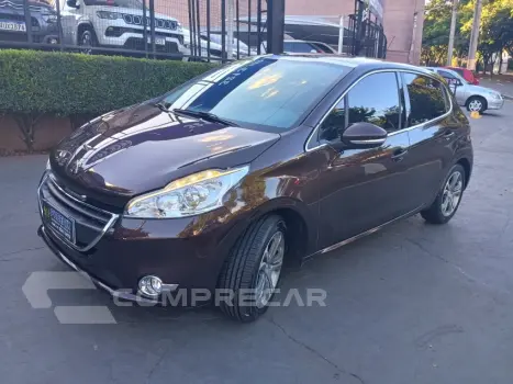 PEUGEOT 208 1.6 Griffe 16V 4 portas