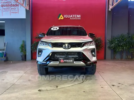 HILUX SW4 2.8 D-4D TURBO DIESEL DIAMOND 7L 4X4 AUTOMÁTICO