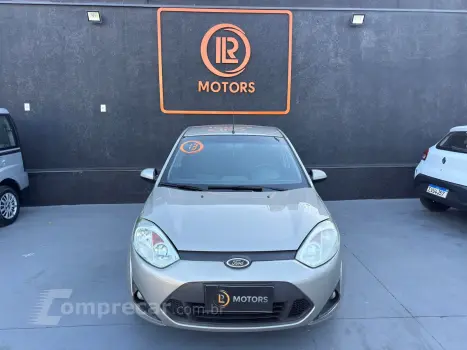 FIESTA 1.6 MPI Class Hatch 8V