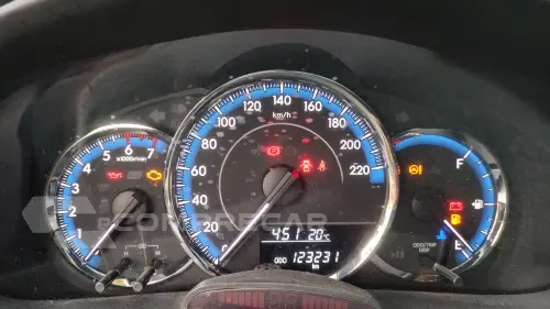 YARIS 1.3 16V XL