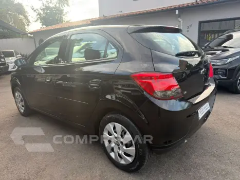 Onix Hatch 1.4 4P FLEX LT