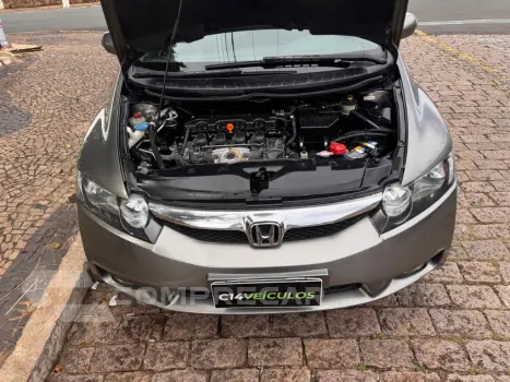Civic Sedan LXS 1.8/1.8 Flex 16V Aut. 4p