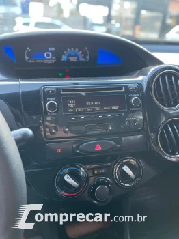 ETIOS 1.5 X Plus Sedan 16V