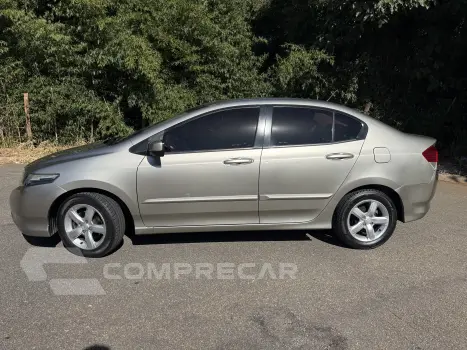 CITY 1.5 DX Sedan 16V