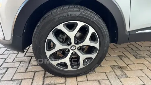 Captur 1.6 16V 4P FLEX SCE LIFE X-TRONIC CVT