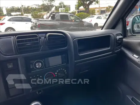 S10 2.4 MPFI Advantage 4X2 CD 8V