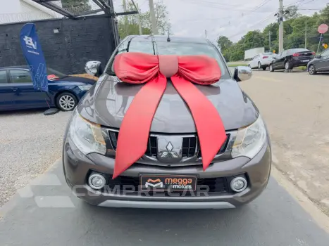 L 200 Triton 2.4 16V SPORT HPE 4X4 CABINE DUPLA TURBO DIESEL