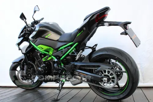 KAWASAKI Z900