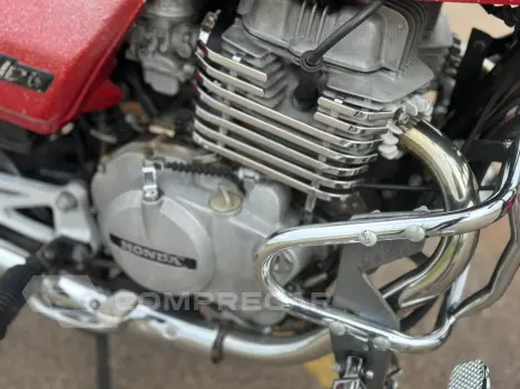 CB 400