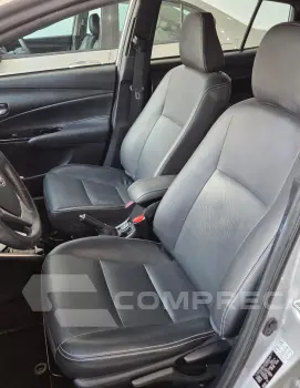 YARIS 1.5 16V Sedan XLS Connect