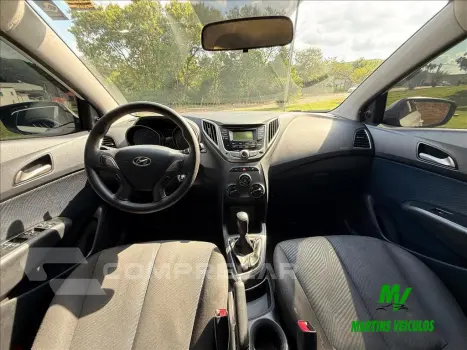 HB20S 1.6 COMFORT PLUS 16V FLEX 4P MANUAL