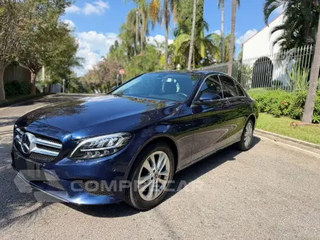 Mercedes-Benz C180 4 portas