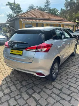 YARIS HATCH XL 1.5 AUTOMATICO