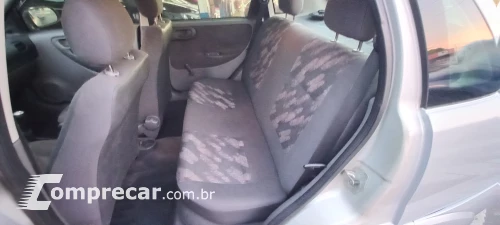 CORSA 1.0 MPFI Sedan 8V