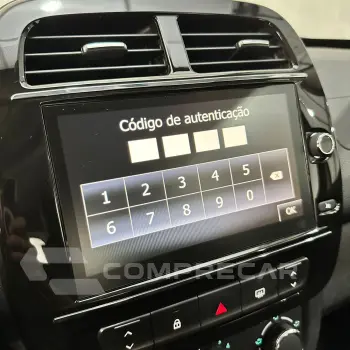 Kwid KWID Intense 1.0 Flex 12V 5p Mec.