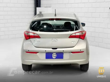 HB20 - 1.6 COMFORT PLUS 16V 4P AUTOMÁTICO