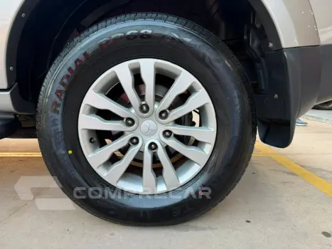 Pajero 3.5 Hpe 4X4 7 Lugares V6 24V Flex 4P Automático