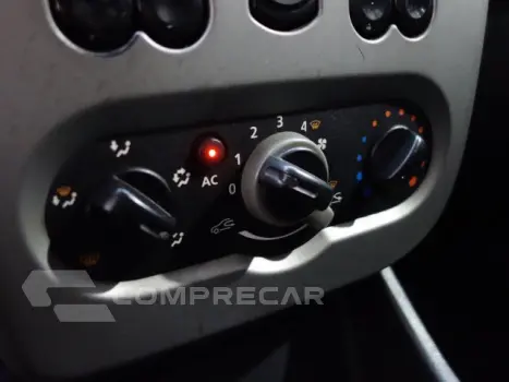 SANDERO - 1.0 EXPRESSION 16V 4P MANUAL