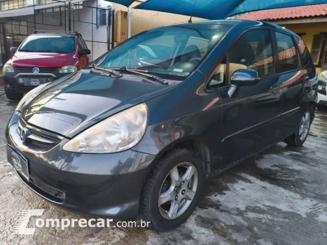 Honda FIT 1.4 LX 8V 4 portas