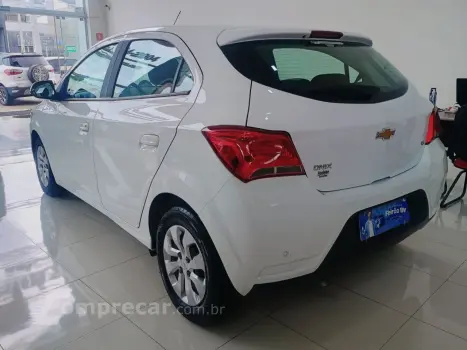 Onix Hatch 1.0 4P FLEX LT