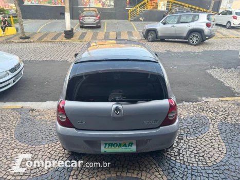 Clio Authentique 1.0 8V 3p