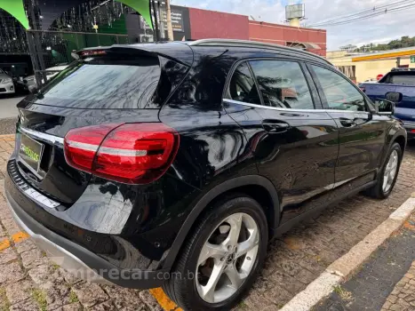 GLA 200 Advance 1.6/1.6 TB 16V Flex Aut.