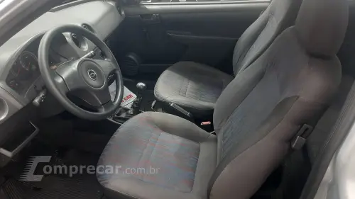 CELTA 1.0 MPFI Life 8V