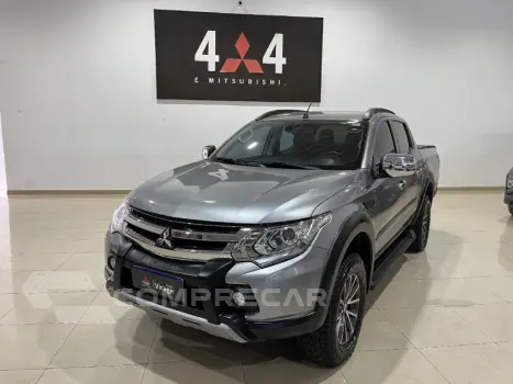 Mitsubishi L200 TRITON 2.4 16V Turbo Sport Hpe-s CD 4X4 4 portas