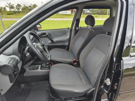 CLASSIC 1.0 MPFI LS 8V FLEX 4P MANUAL