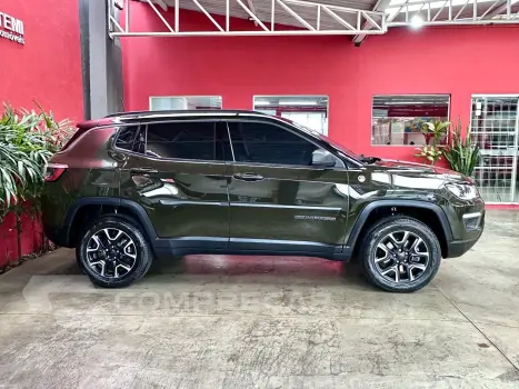 COMPASS 2.0 16V DIESEL TRAILHAWK 4X4 AUTOMÁTICO