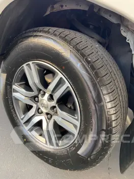 HILUX 2.7 SRV 4X2 CD 16V