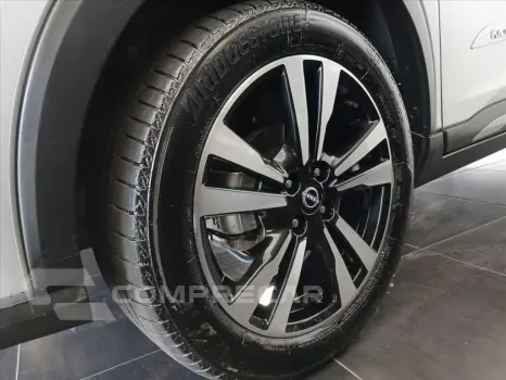 KICKS PLAY 1.6 16V FLEXSTART ADVANCE PLUS XTRONIC