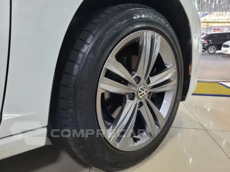 JETTA R-Line 250 TSI 1.4 Flex 16V Aut.