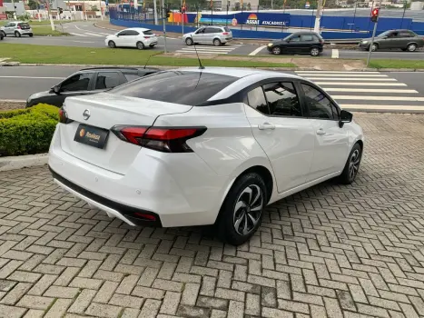 VERSA Sense 1.6 16V Flex Aut.