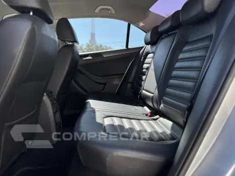 JETTA Highline 2.0 TSI 16V 4p Tiptronic