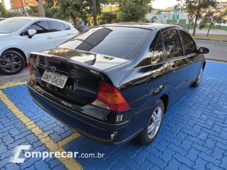 FOCUS 2.0 GLX SEDAN 16V GASOLINA 4P MANUAL