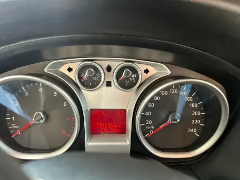 Focus Sedan 2.0 16V/2.0 16V Flex 4p