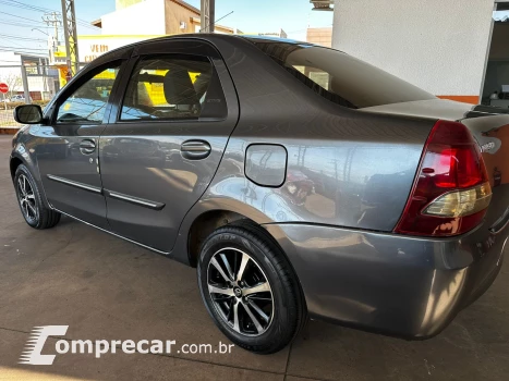 Etios sedan 1.5 xs