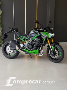 KAWASAKI Z-900 R EDITION