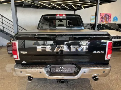 Classic 5.7 V8 32V 4P HEMI LARAMIE AUTOMÁTICO