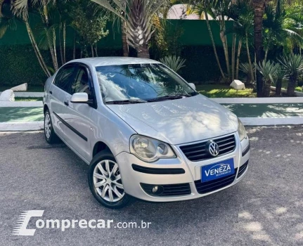 POLO SEDAN 1.6
