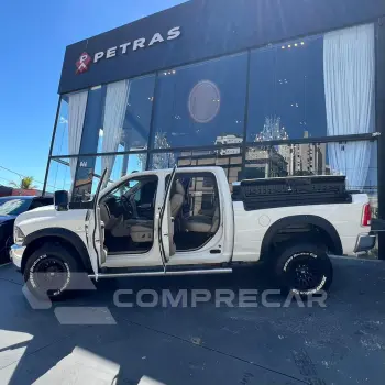 2500 6.7 I6 Turbo Laramie CD 4X4