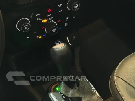 RENEGADE 1.3 T270 TURBO FLEX LONGITUDE AT6