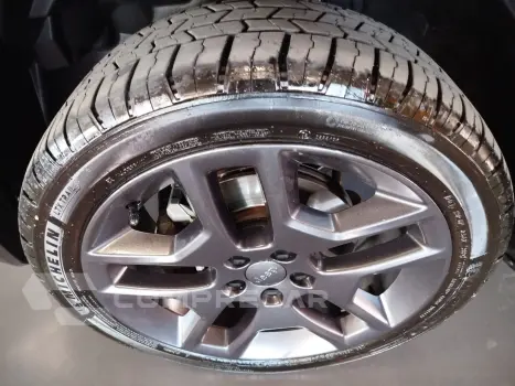 Renegade 1.8 16V Flex Limited 4P Automático
