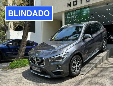 BMW X1 2.0 16V Turbo Activeflex Sdrive20i 4 portas