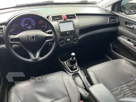 CITY 1.5 LX Sedan 16V