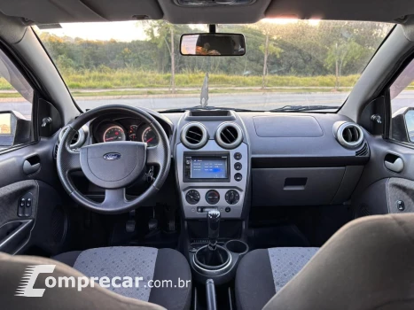 Fiesta Hatch 1.6 (Flex)
