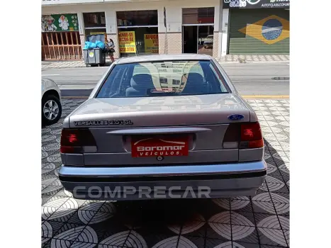 VERSAILLES 2.0 GL 8V GASOLINA 4P MANUAL